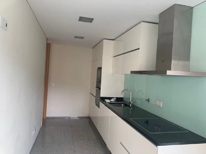 Apartamento T1 para Arrendamento em Maia Foto 7