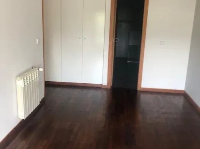 Apartamento T1 para Arrendamento em Maia Foto 11