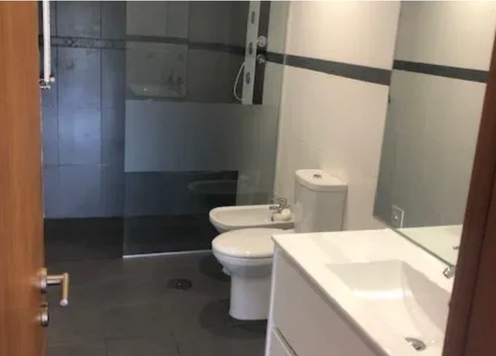 Apartamento T1 para Arrendamento em Maia Foto 17