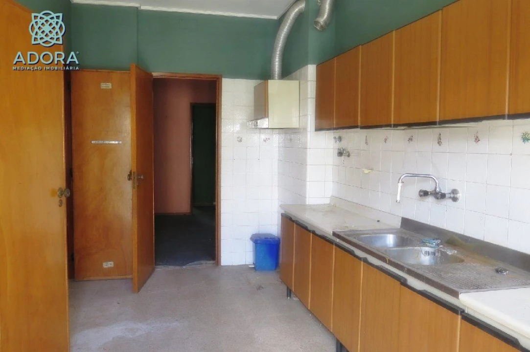 Apartamento T4 para Venda em Linda a Velha Foto 1