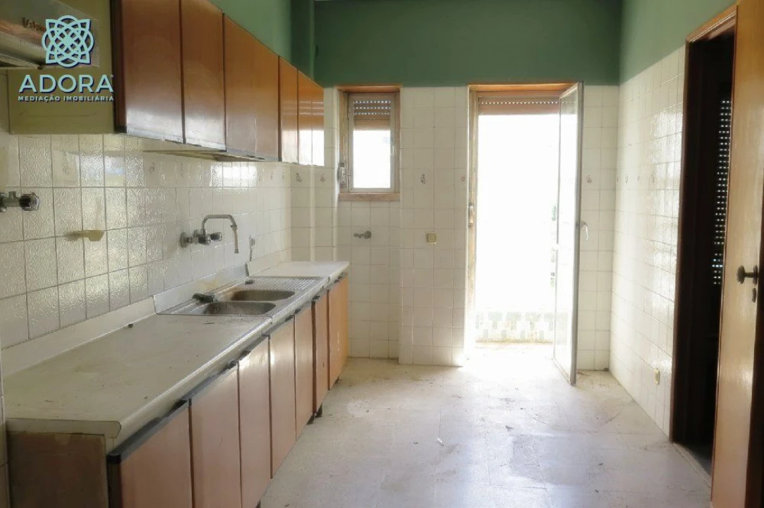 Apartamento T4 para Venda em Linda a Velha Foto 2