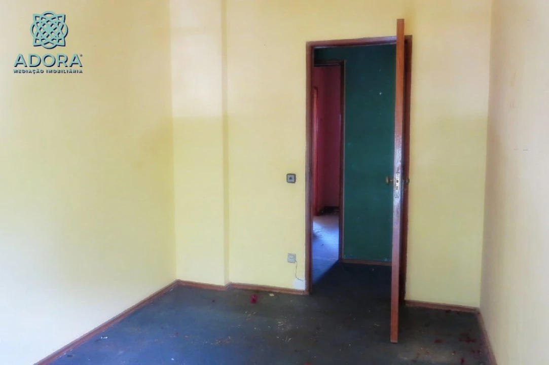 Apartamento T4 para Venda em Linda a Velha Foto 8