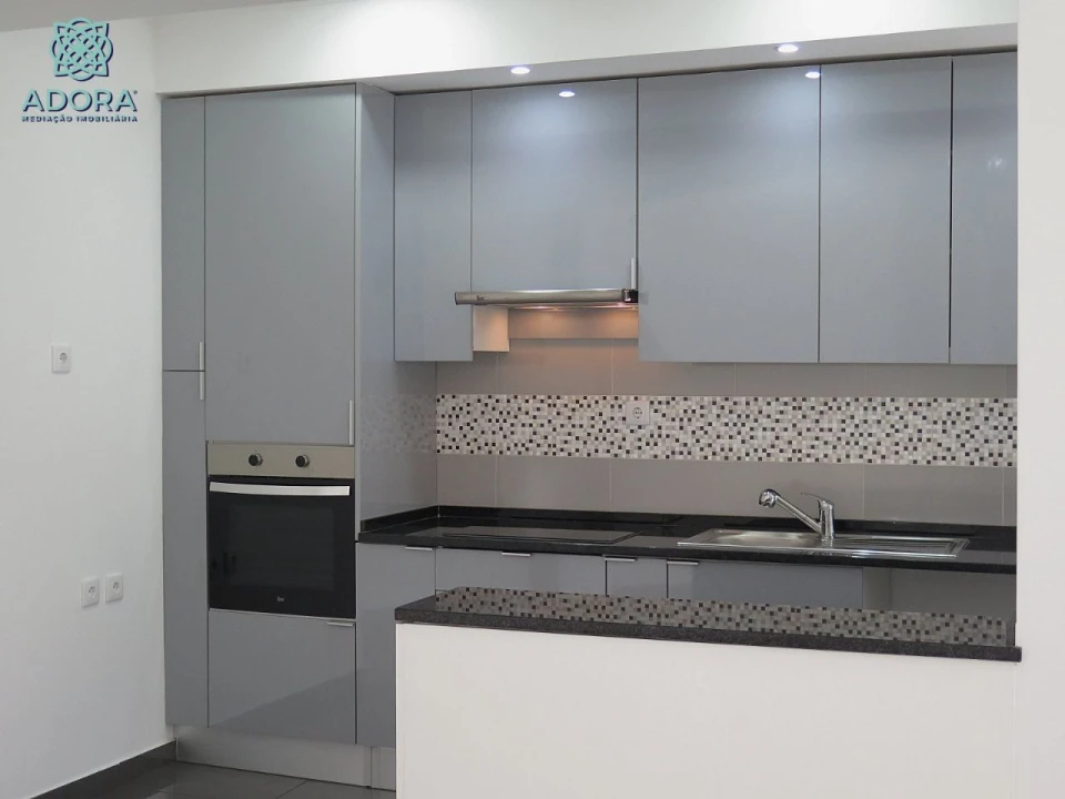 Apartamento T3 para Venda em Linda a Velha Foto 5