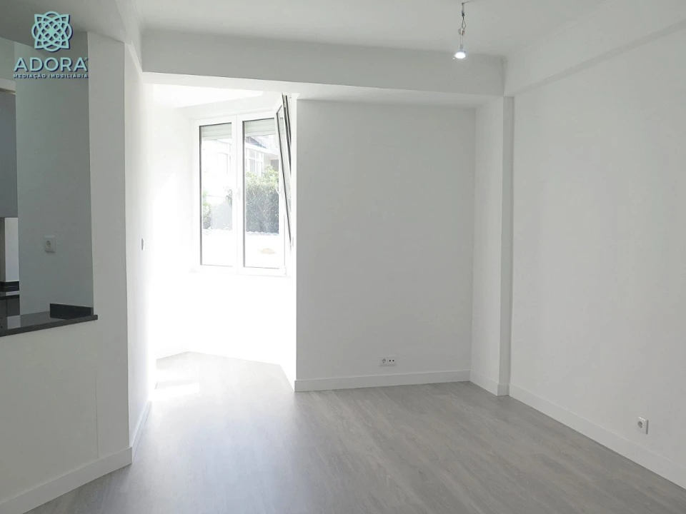 Apartamento T3 para Venda em Linda a Velha Foto 7