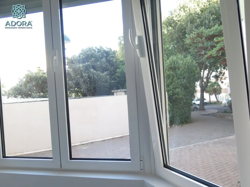 Apartamento T3 para Venda em Linda a Velha Foto 13
