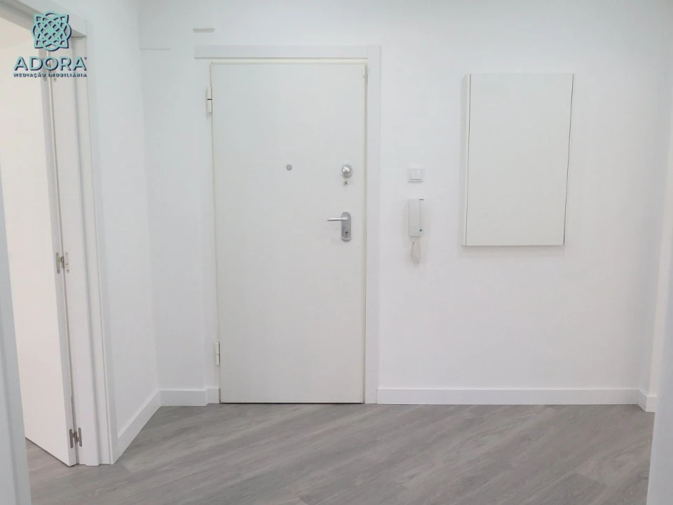 Apartamento T3 para Venda em Linda a Velha Foto 12