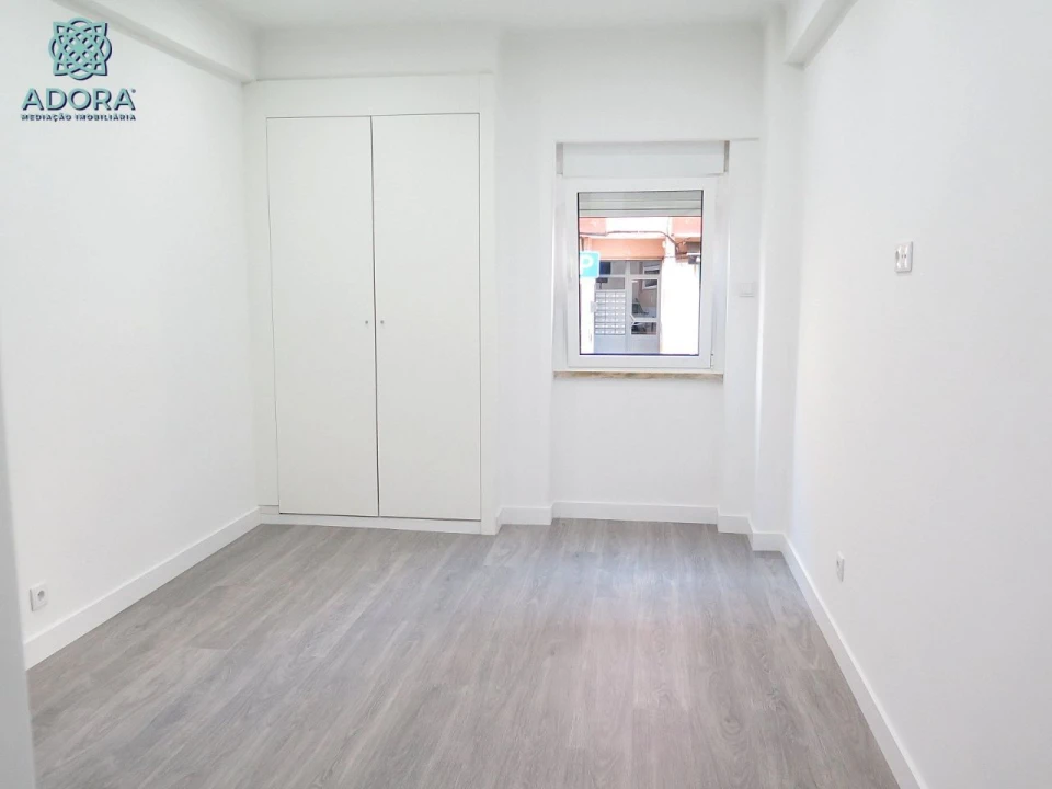 Apartamento T3 para Venda em Linda a Velha Foto 17