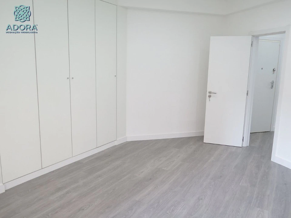 Apartamento T3 para Venda em Linda a Velha Foto 25