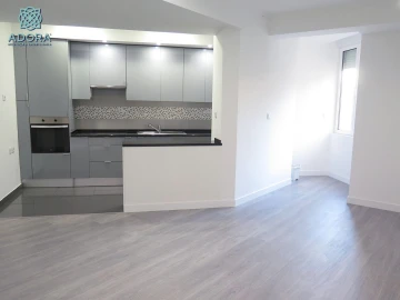 Apartamento T3 para Venda em Linda a Velha