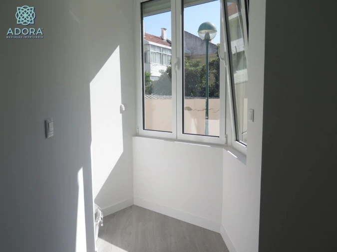 Apartamento T3 para Venda em Linda a Velha Foto 8