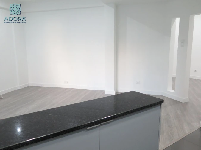 Apartamento T3 para Venda em Linda a Velha Foto 11