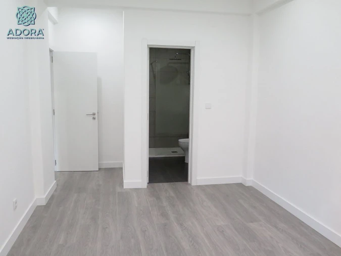 Apartamento T3 para Venda em Linda a Velha Foto 18
