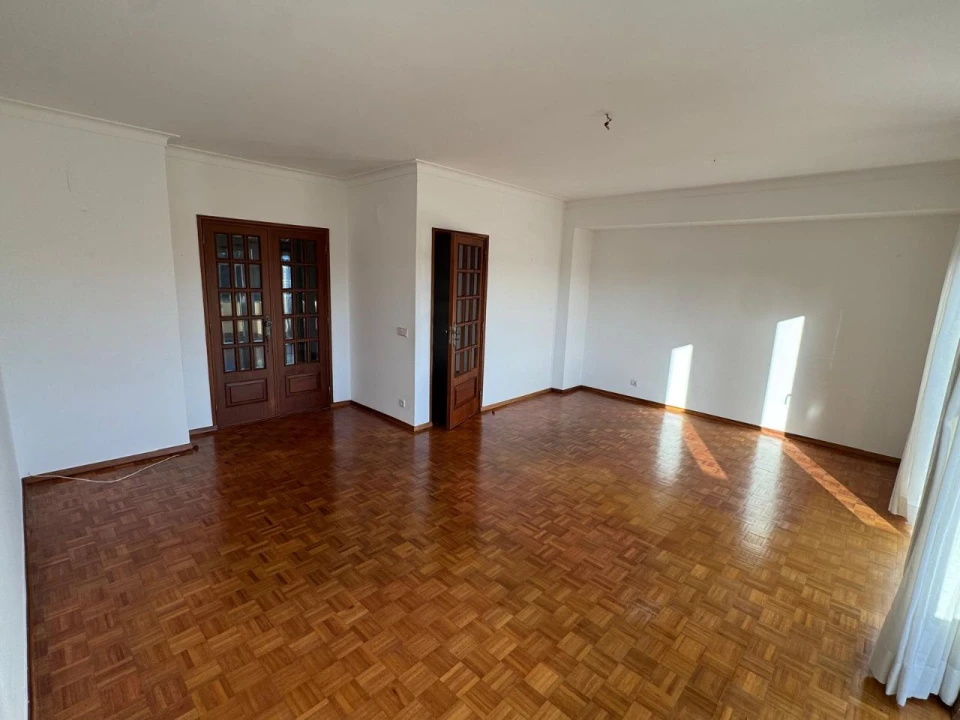 Apartamento T3 para Arrendamento em Leiria Foto 2