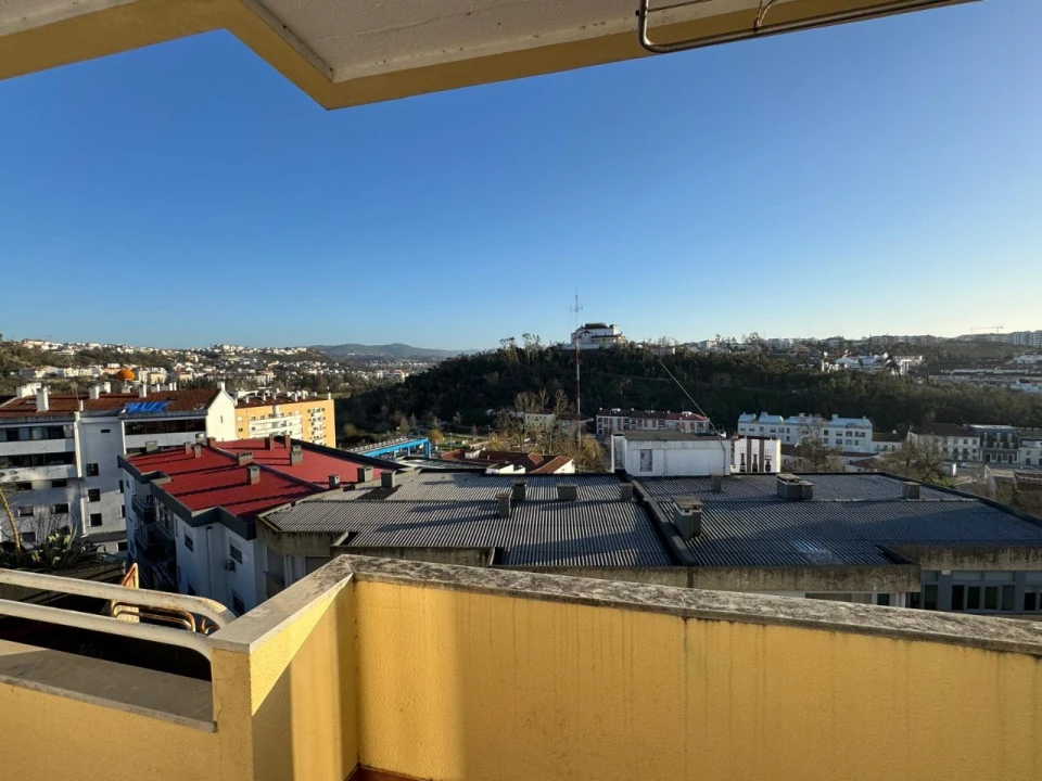 Apartamento T3 para Arrendamento em Leiria Foto 3
