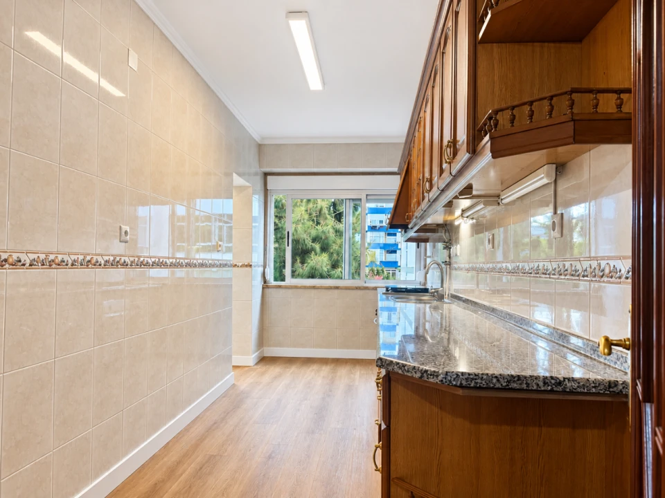 Apartamento T2 para Venda em Odivelas Foto 5