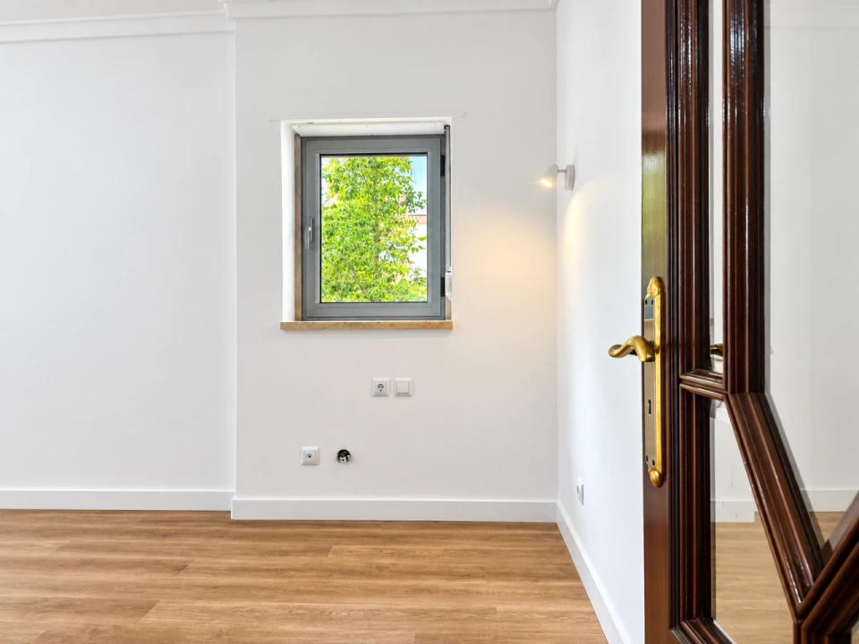 Apartamento T2 para Venda em Odivelas Foto 7