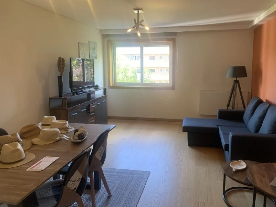 Apartamento T1 para Arrendamento em Porto Foto 8