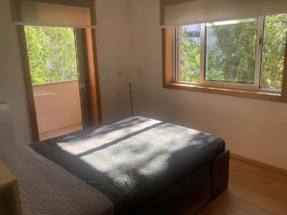 Apartamento T1 para Arrendamento em Porto Foto 11