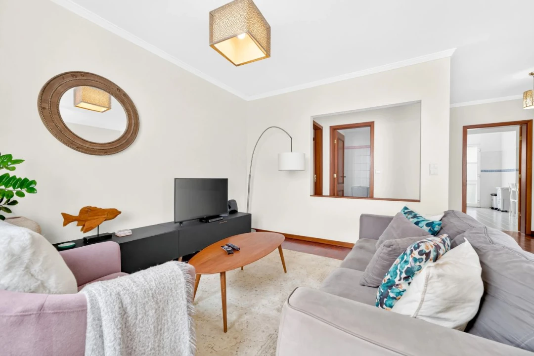 Apartamento T3 para Venda em Câmara de Lobos Foto 12