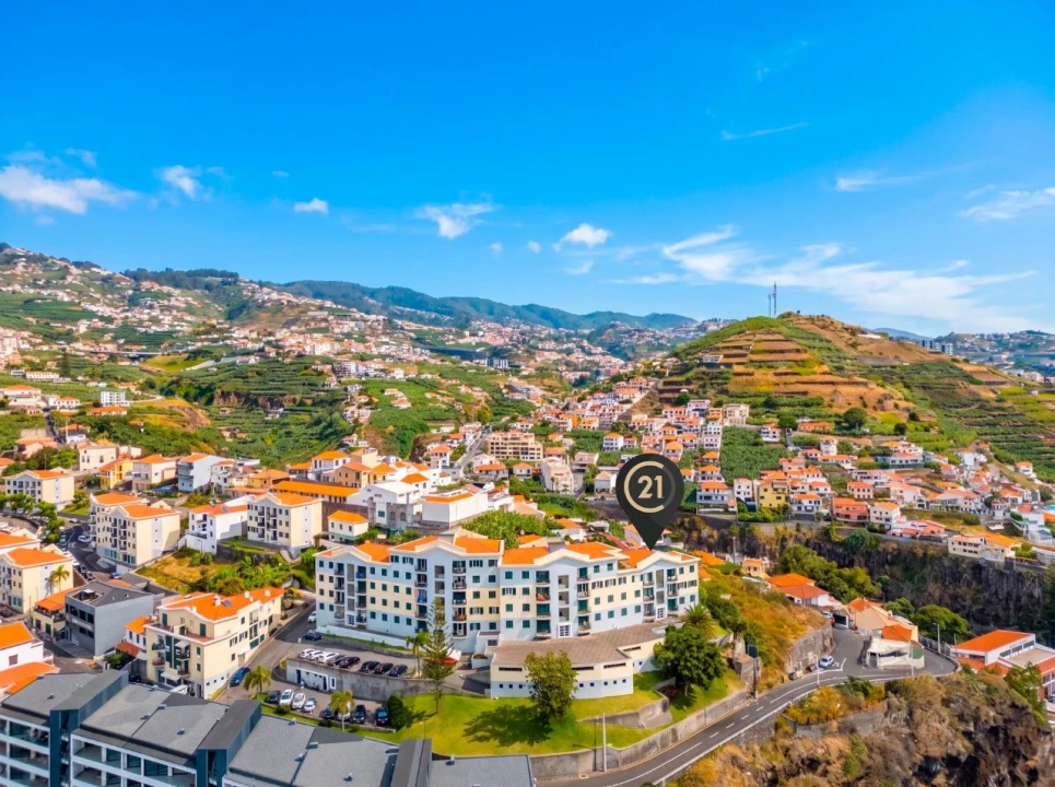 Apartamento T3 para Venda em Câmara de Lobos Foto 25