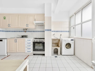 Apartamento T3 para Venda em Câmara de Lobos