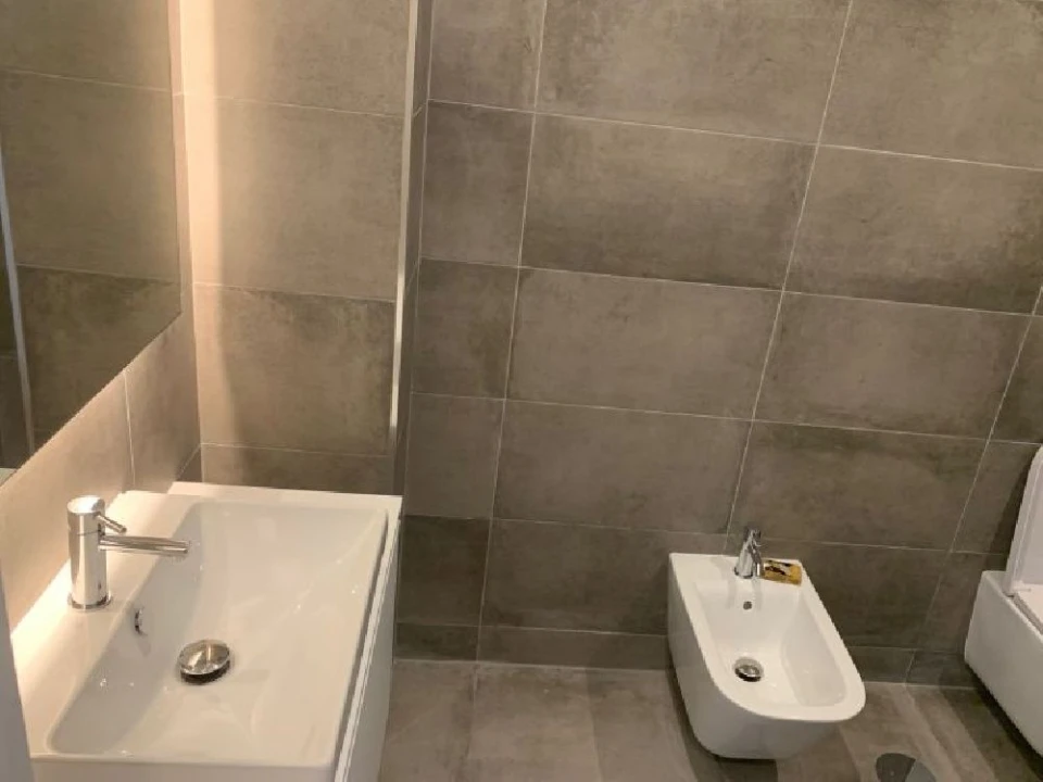 Apartamento T1 para Arrendamento em Porto Foto 6