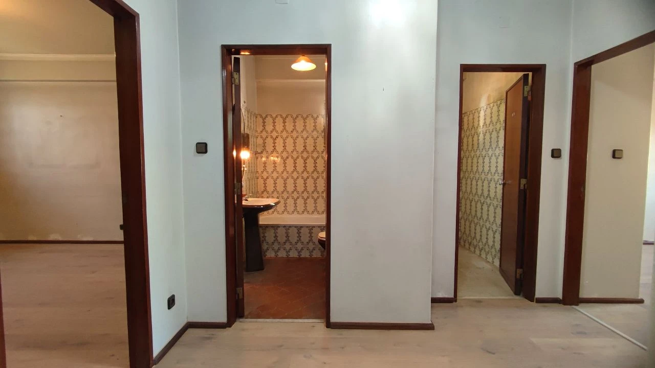 Apartamento T2 para Venda em Odivelas Foto 2