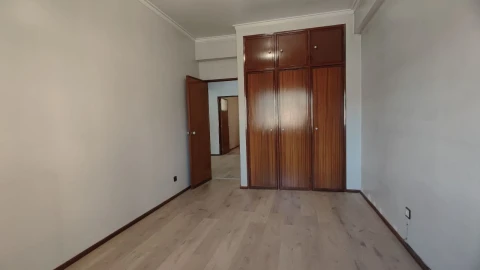 Apartamento T2 para Venda em Odivelas