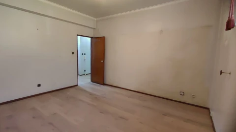 Apartamento T2 para Venda em Odivelas