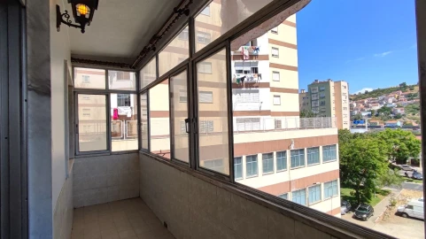 Apartamento T2 para Venda em Odivelas