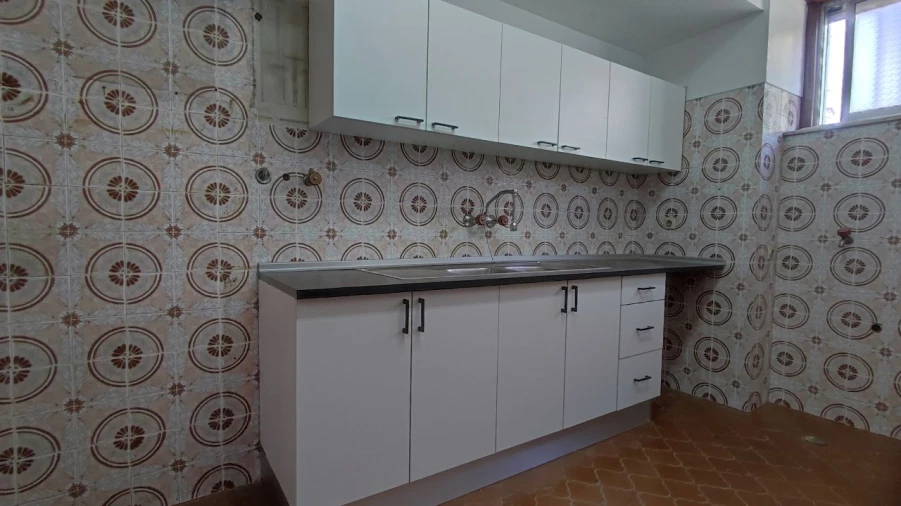 Apartamento T2 para Venda em Odivelas Foto 6