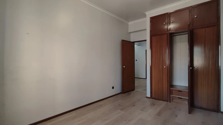Apartamento T2 para Venda em Odivelas Foto 5