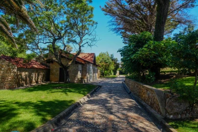 Moradia T10 para Venda em Guincho