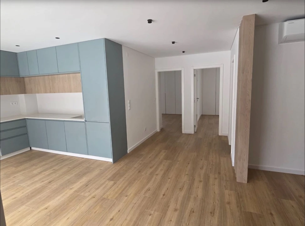 Apartamento T2 para Venda em Alcabideche Foto 3