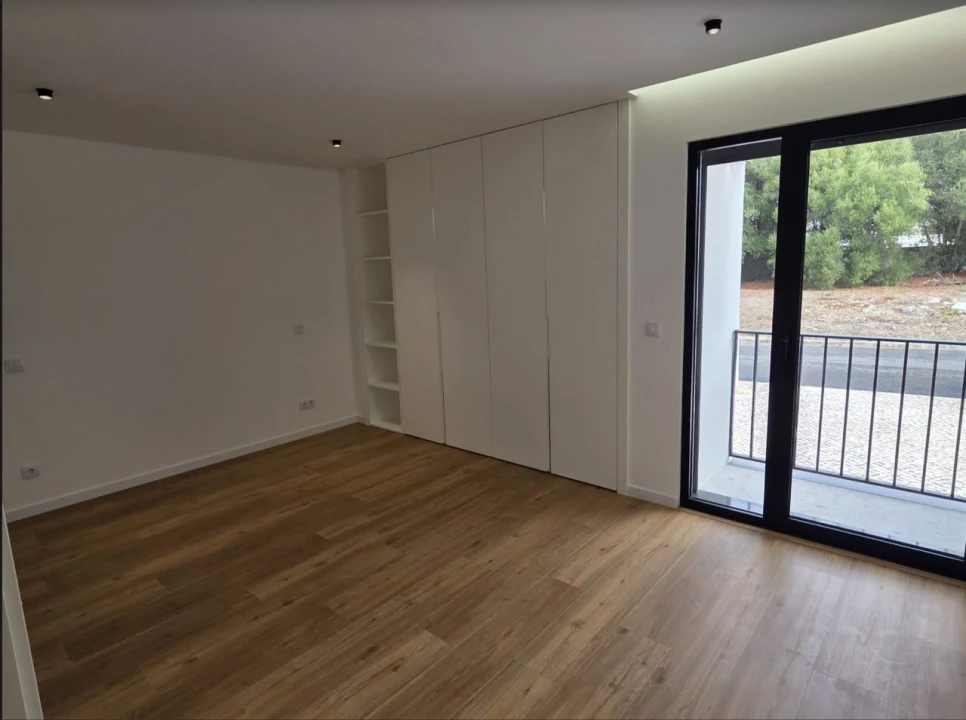 Apartamento T2 para Venda em Alcabideche Foto 15