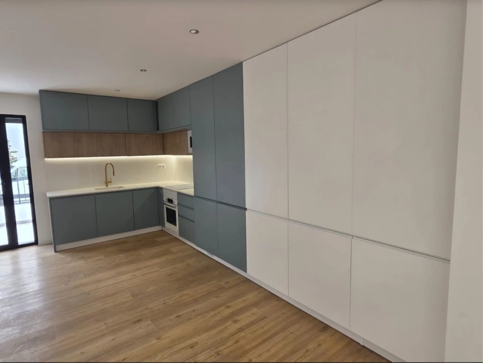 Apartamento T2 para Venda em Alcabideche Foto 10