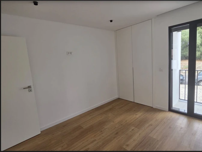 Apartamento T2 para Venda em Alcabideche Foto 2