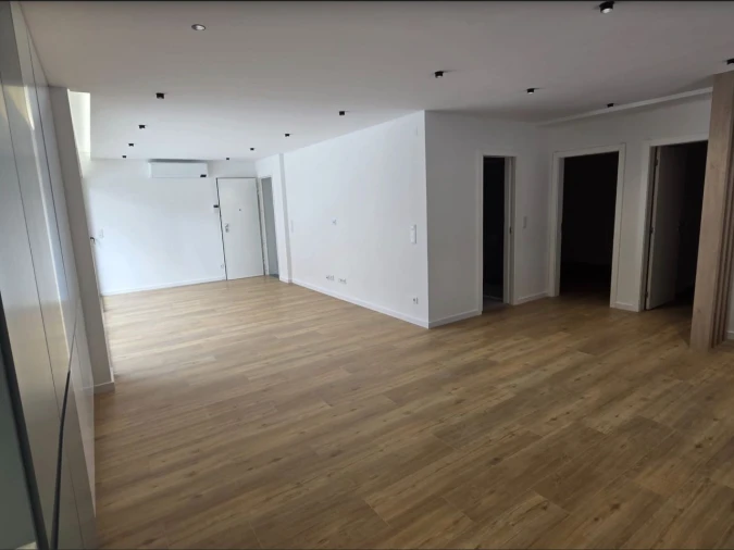 Apartamento T2 para Venda em Alcabideche Foto 11