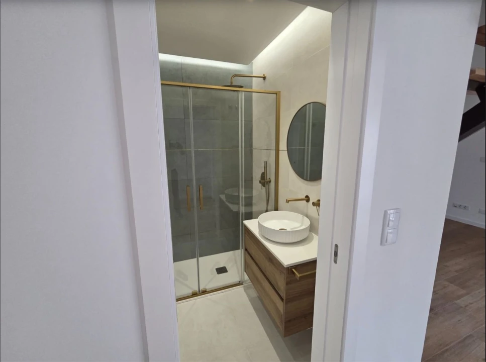 Apartamento T2 para Venda em Alcabideche Foto 7