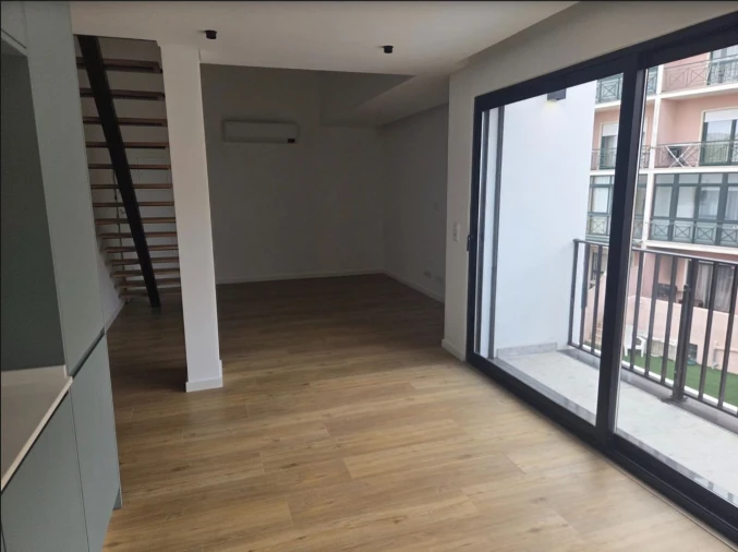 Apartamento T2 para Venda em Alcabideche Foto 3