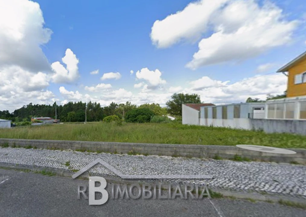 Terreno para Venda em Oiã Foto 3
