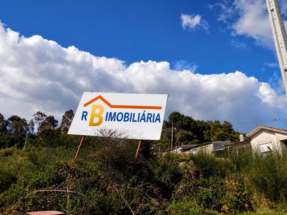 Terreno P/ Prédio para Venda em Mozelos Foto 1