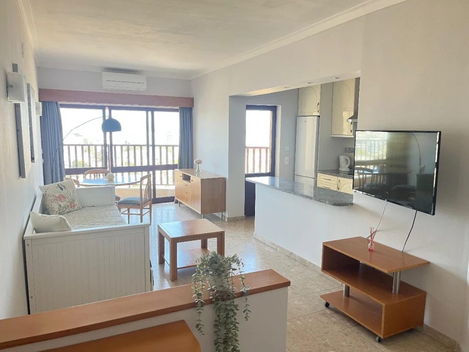 Apartamento T1 para Arrendamento em Portimão Foto 2