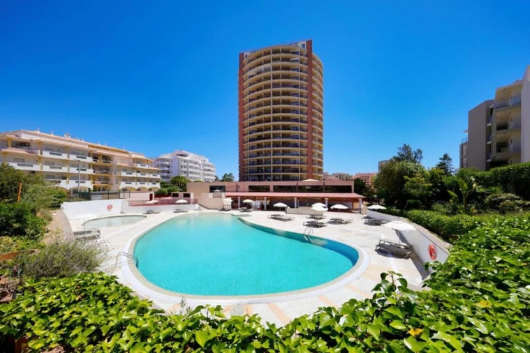 Apartamento T1 para Arrendamento em Portimão Foto 9