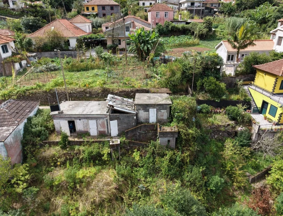 Moradia T2 para Venda em Achada do Pau Bastião Foto 4