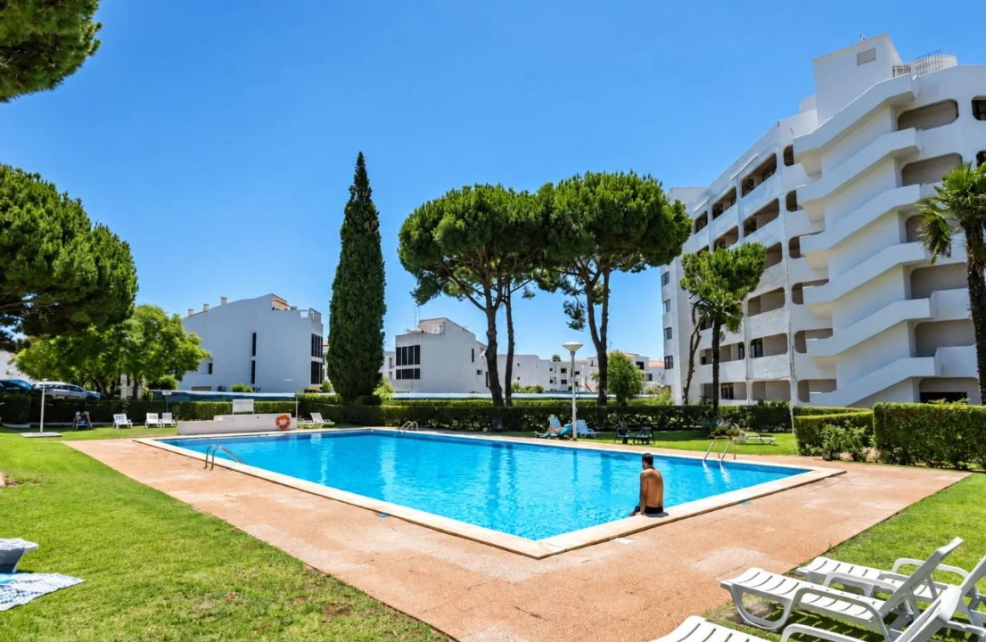 Apartamento para Arrendamento em Vilamoura Foto 1