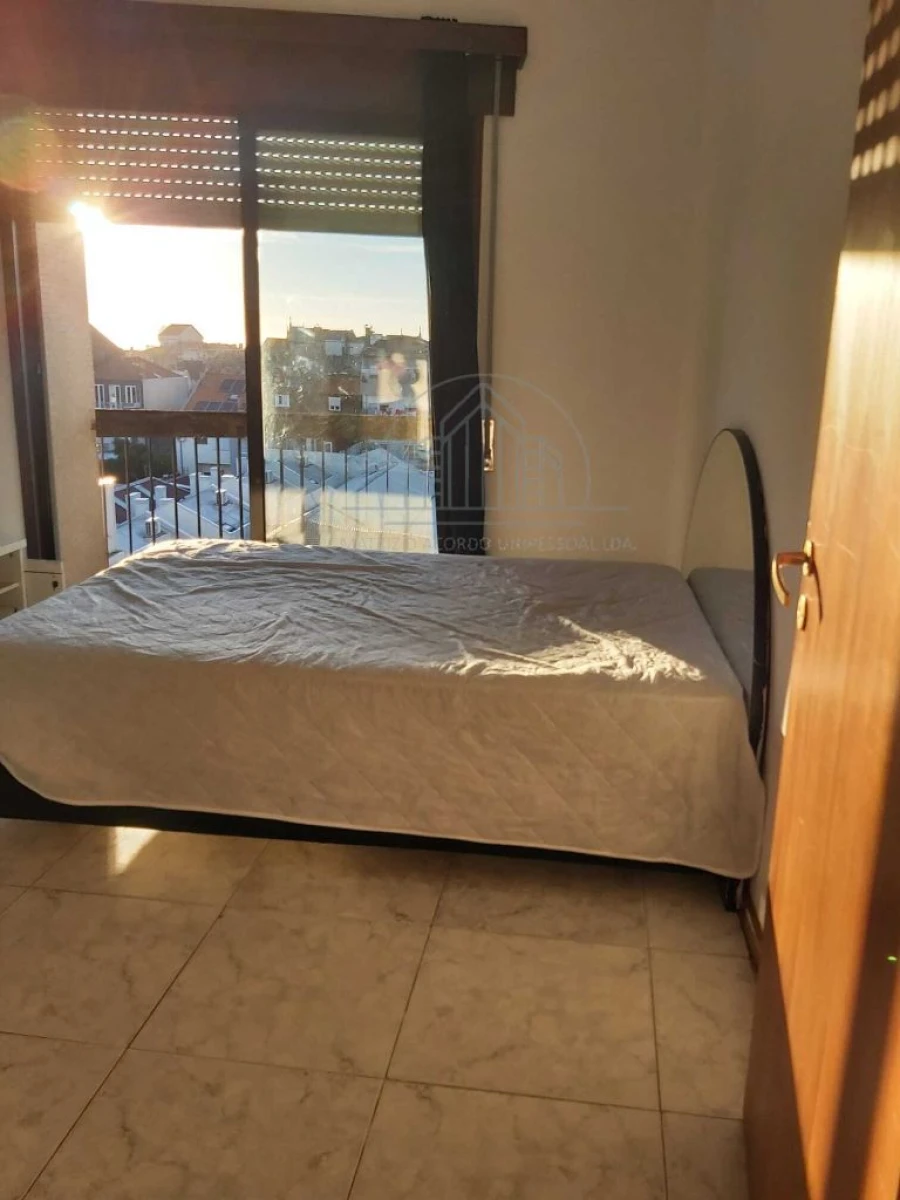 Apartamento T1 para Arrendamento em Porto Foto 8