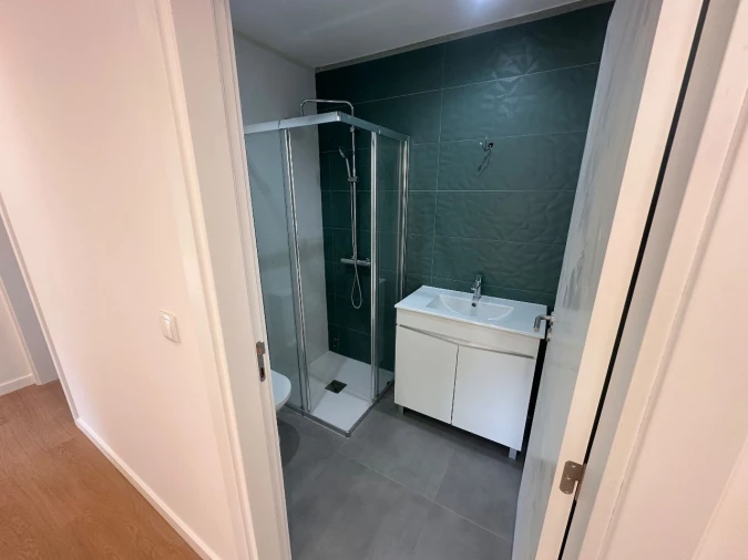 Apartamento T3 para Venda em Vila Meã Foto 10