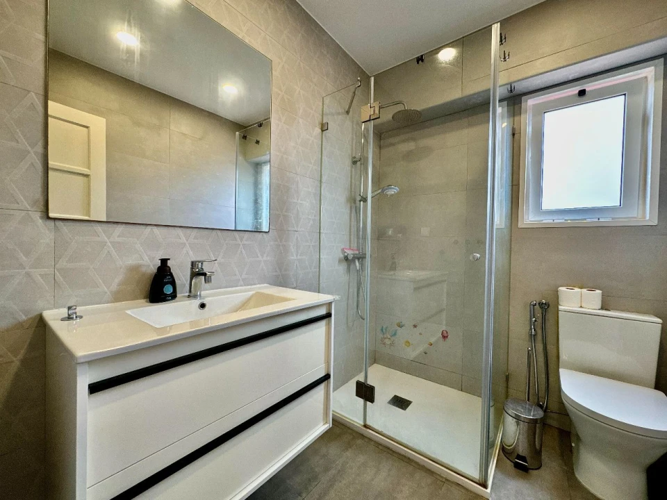 Apartamento T3 para Arrendamento em Queluz Foto 3