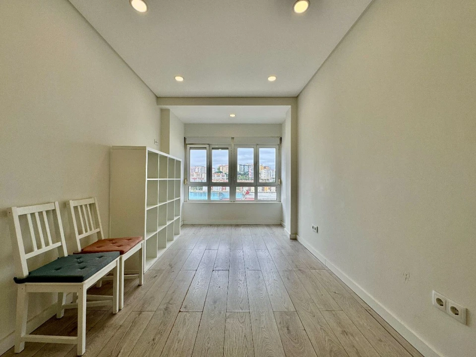 Apartamento T3 para Arrendamento em Queluz Foto 17